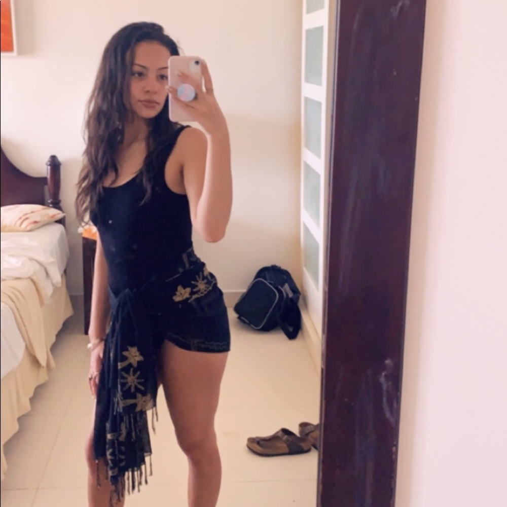 Meet your Posher, Ciera